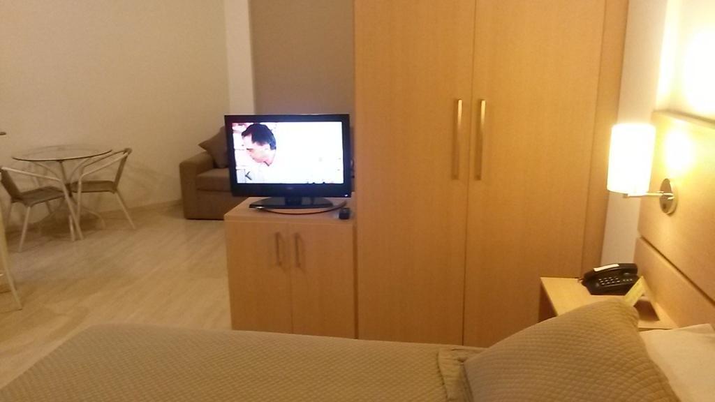 Itajubá Flat Hotel Buitenkant foto